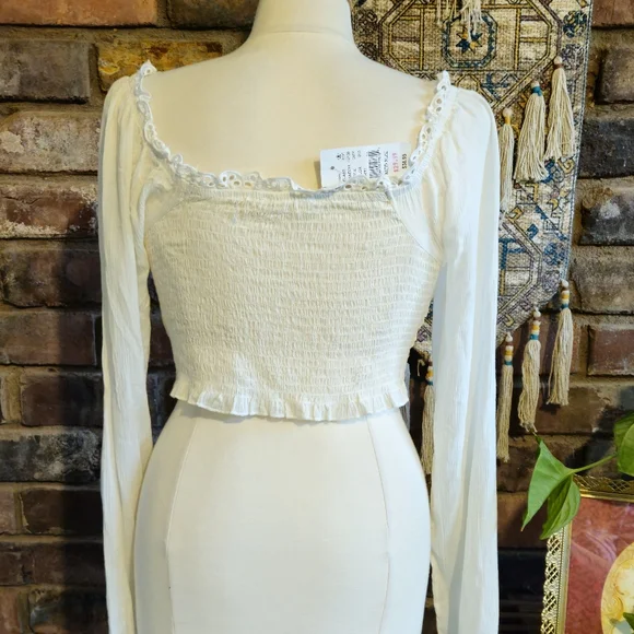 Pacsun Smocked Crop Top - Picture 5 of 7